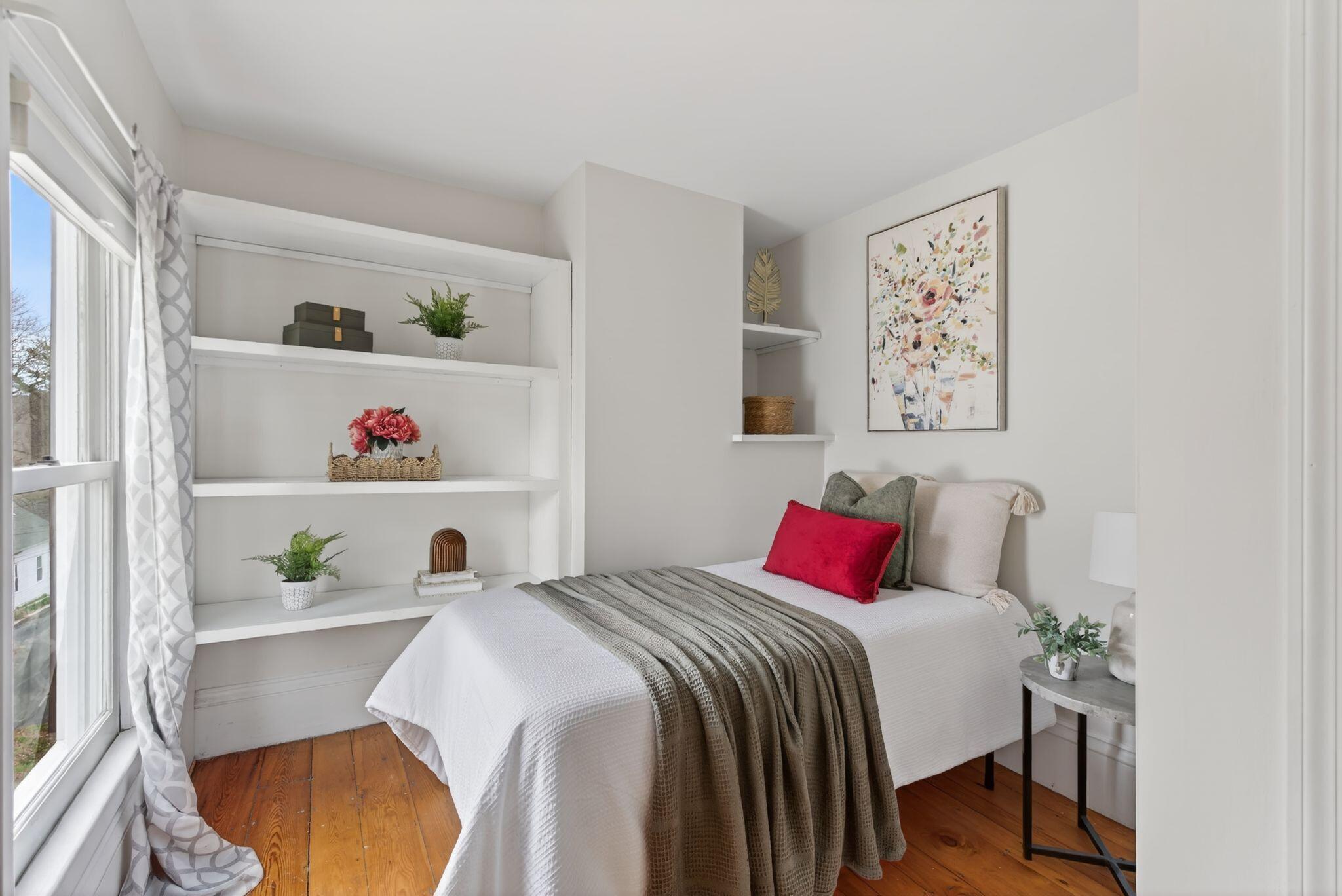 19 Union Street Hallowell ME 04347