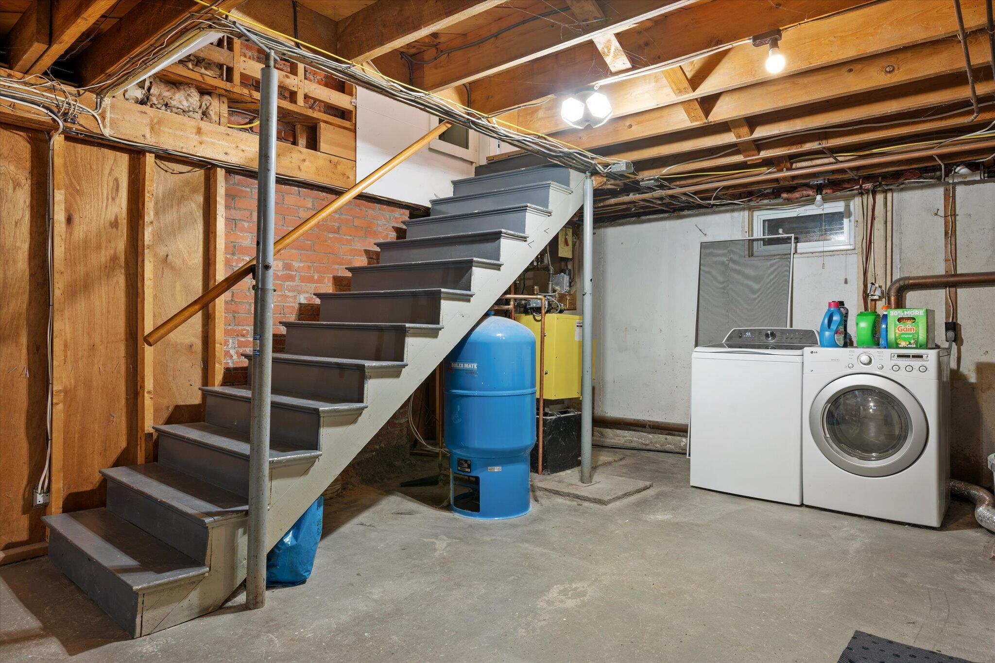 110 Kennebec Road Hampden ME 04444