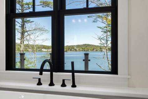 80 Riverview Landing Damariscotta ME 04543