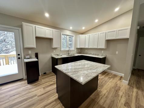 31 Helena Way Bridgton ME 04009