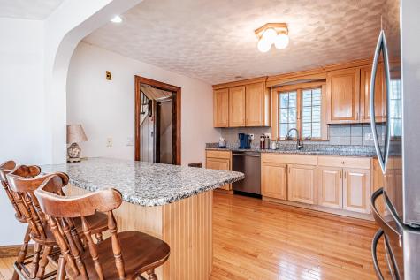 22 Davis Street Portland ME 04102