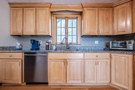 22 Davis Street Portland ME 04102