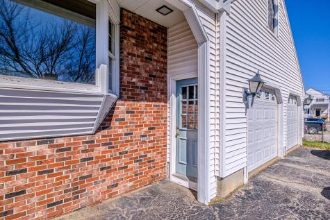 22 Davis Street Portland ME 04102