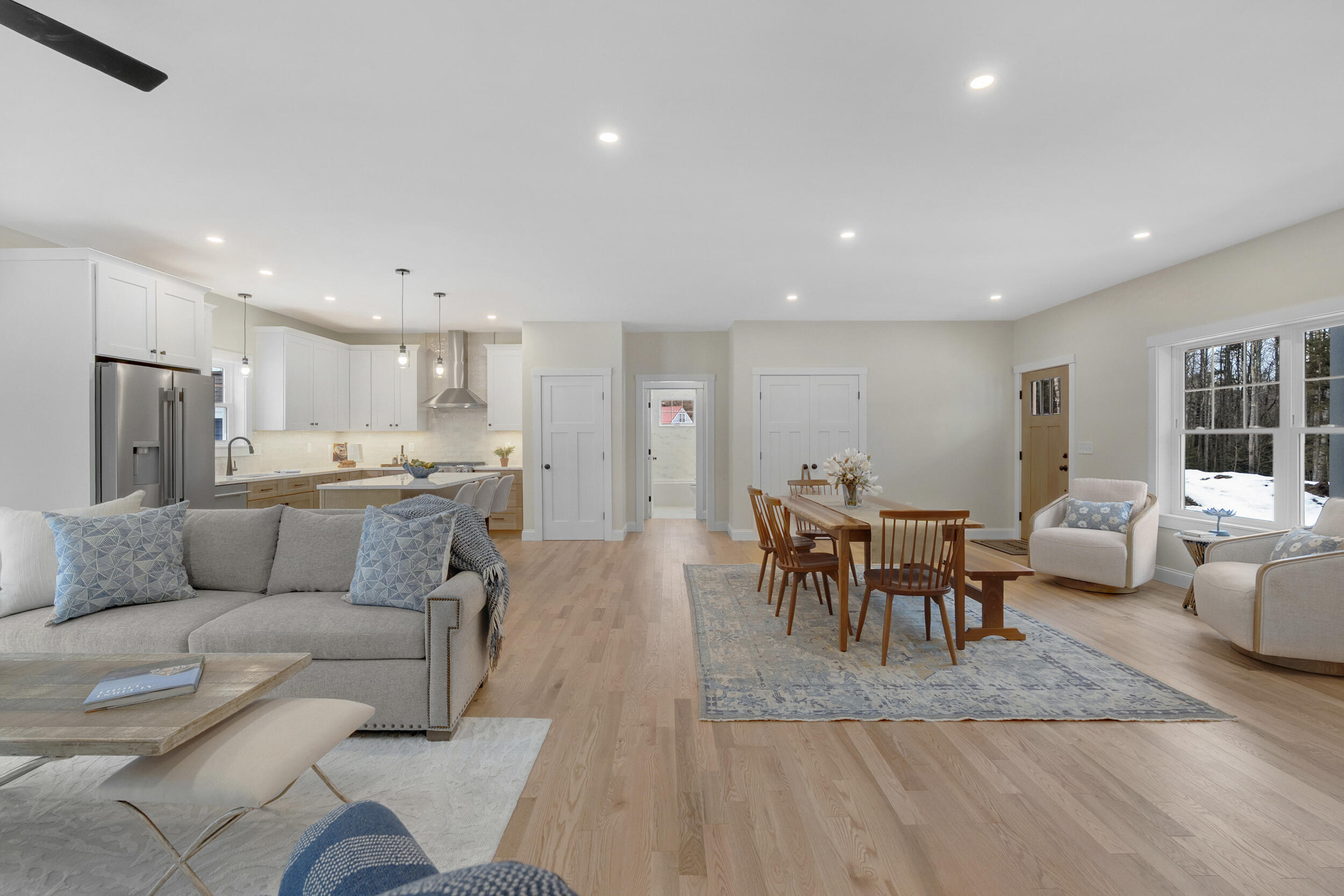 19 Forest Glen Lane Topsham ME 04086