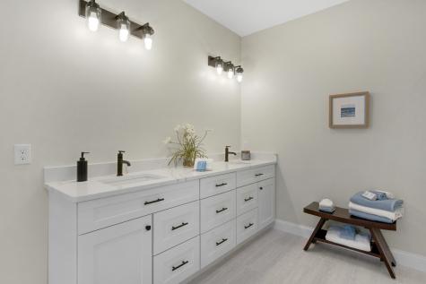 19 Forest Glen Lane Topsham ME 04086