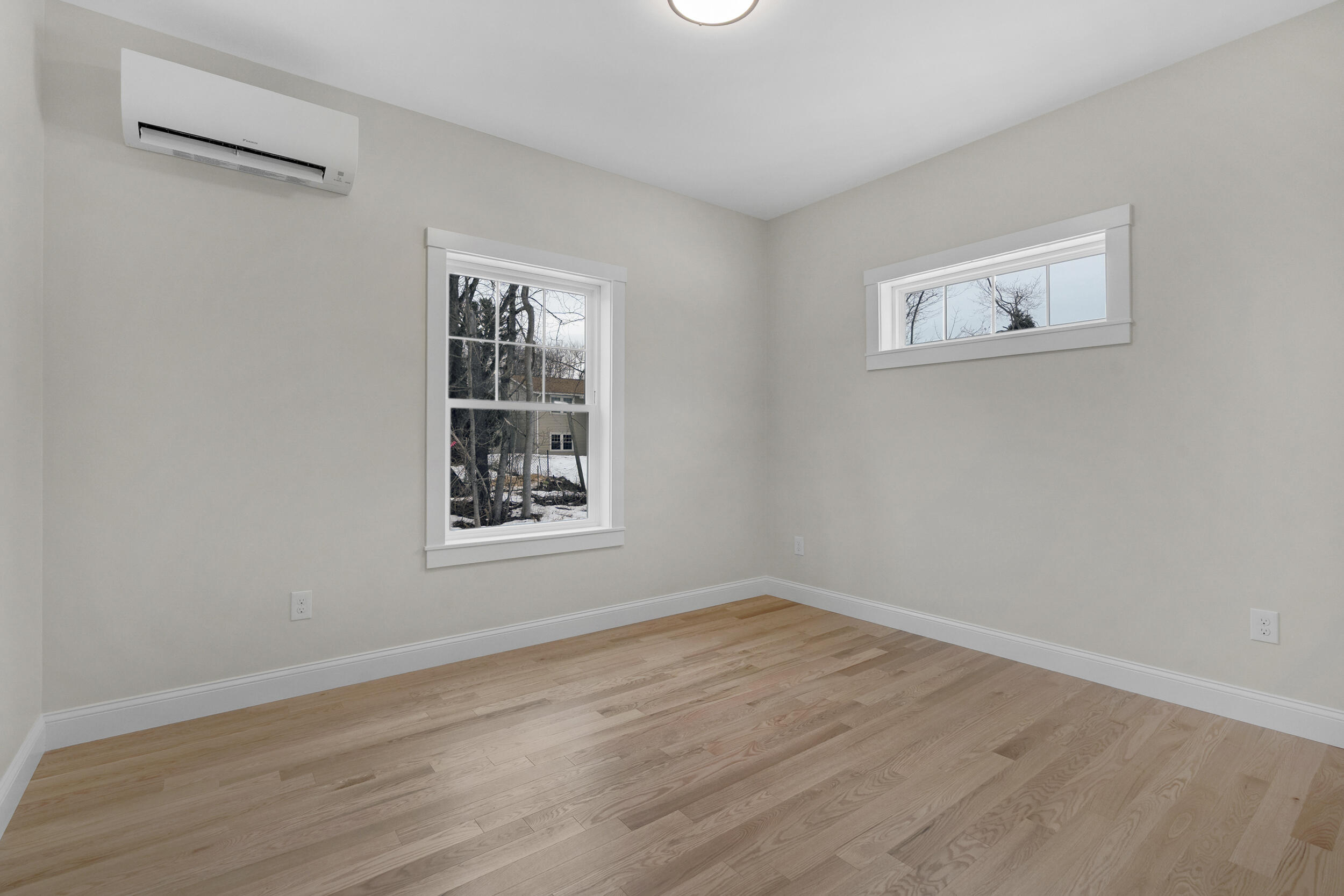 19 Forest Glen Lane Topsham ME 04086