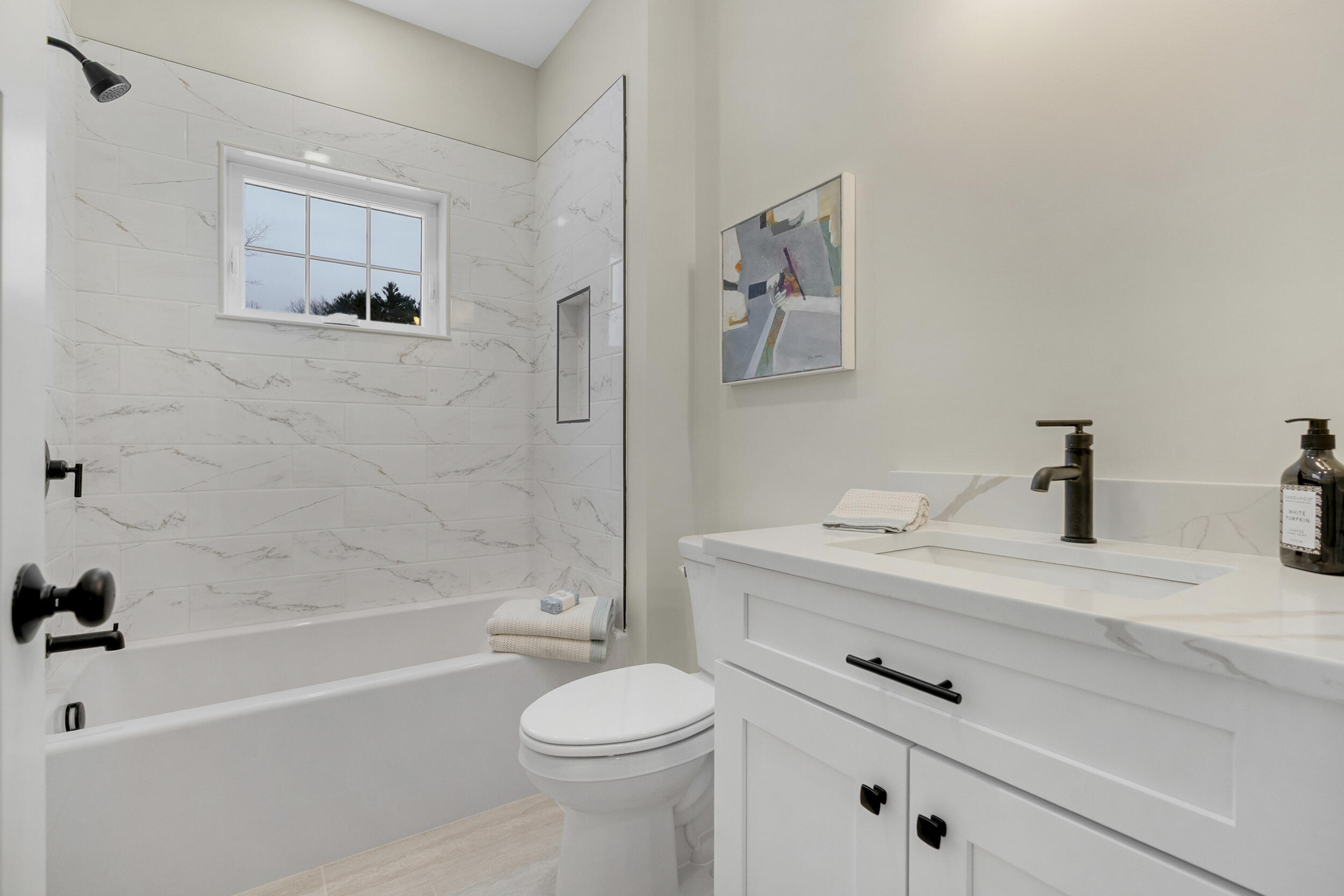 19 Forest Glen Lane Topsham ME 04086