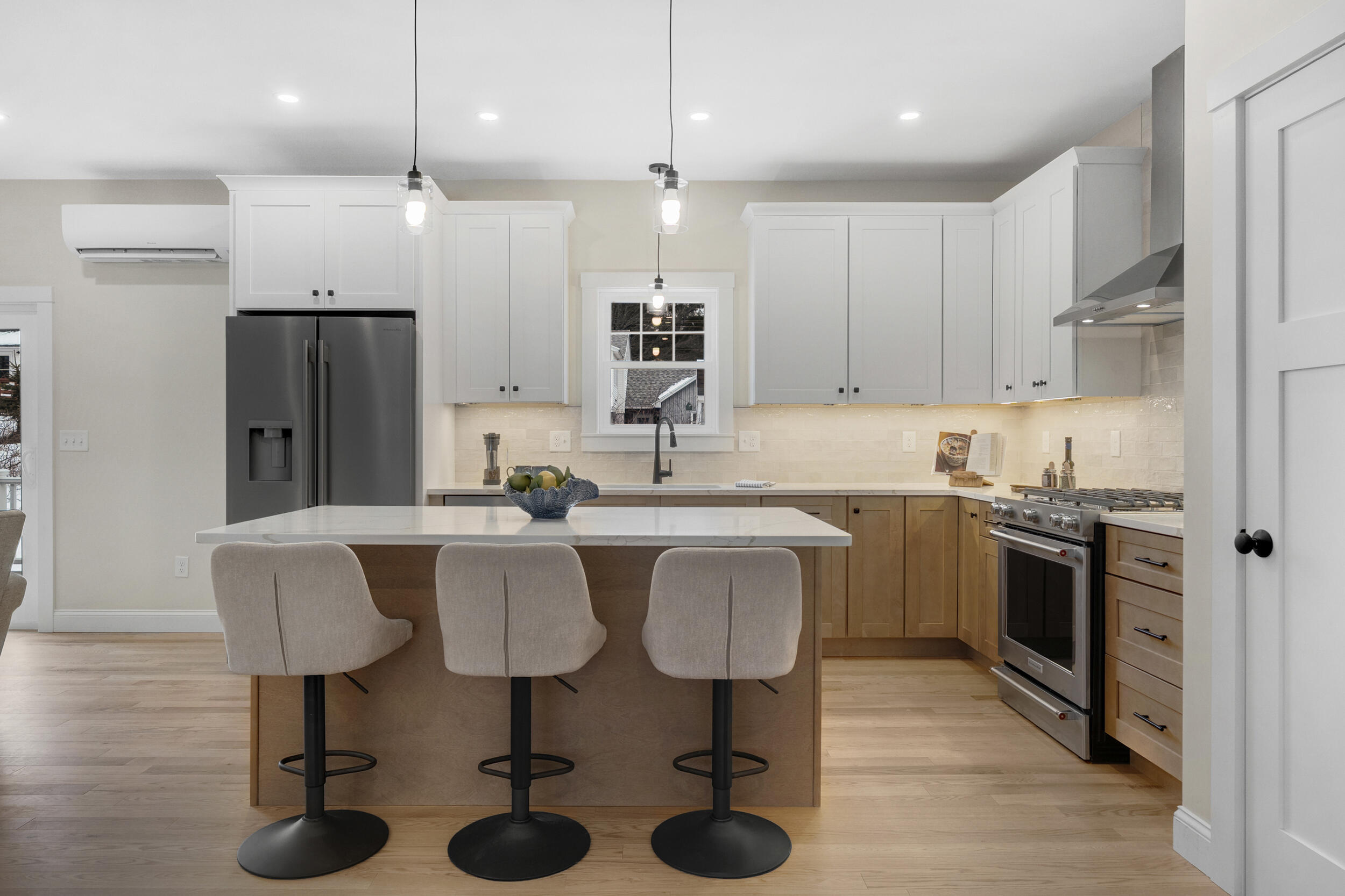 19 Forest Glen Lane Topsham ME 04086