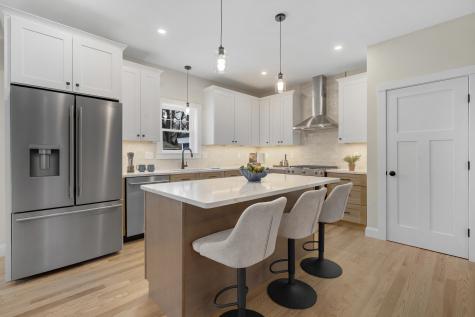 19 Forest Glen Lane Topsham ME 04086