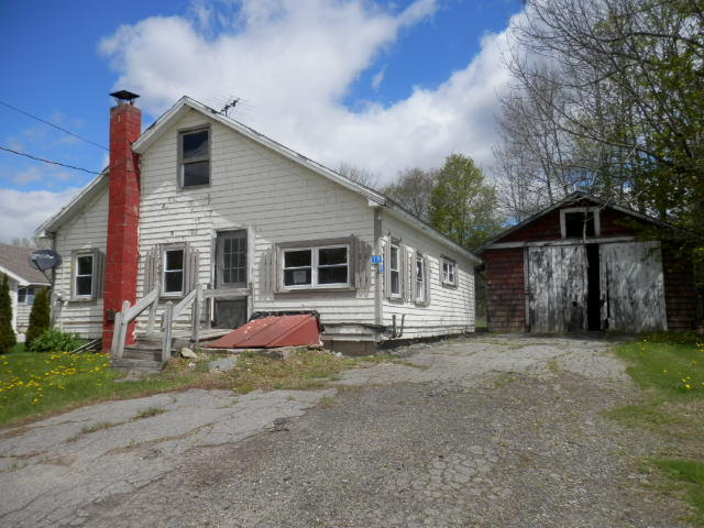 19 Lower Detroit Road Plymouth ME 04969