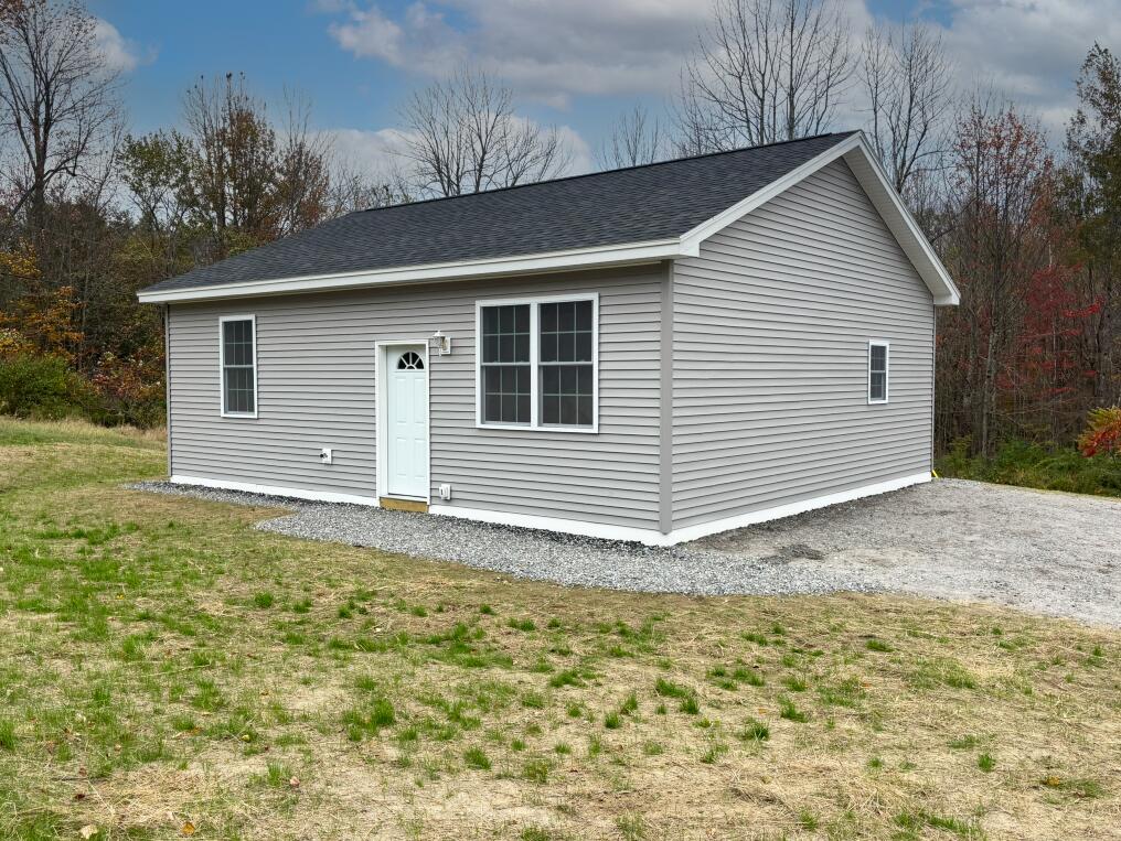 1116 Post Road Bowdoinham ME 04008