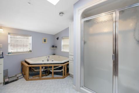 30 Lewis Road Hermon ME 04401