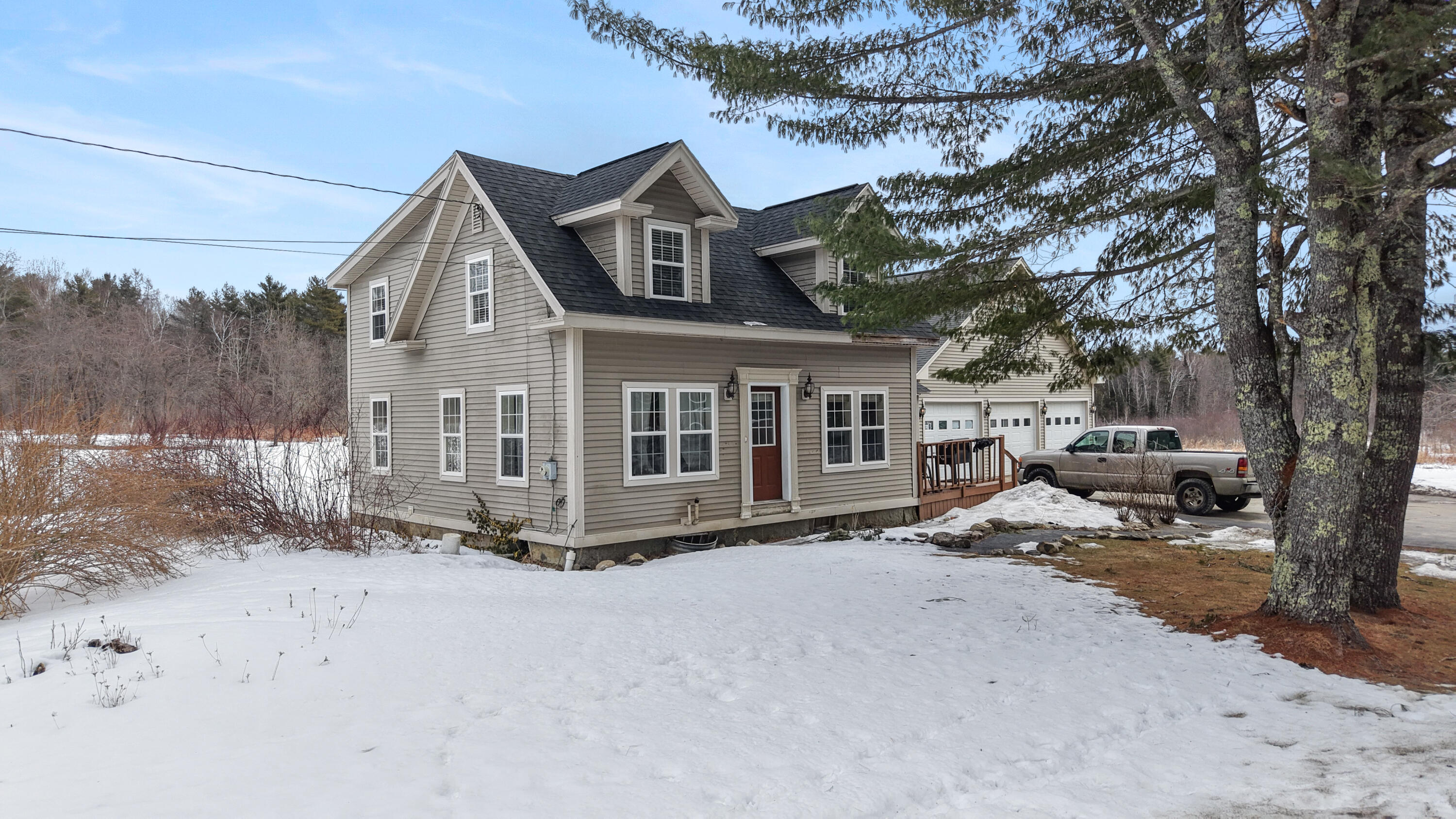 30 Lewis Road Hermon ME 04401