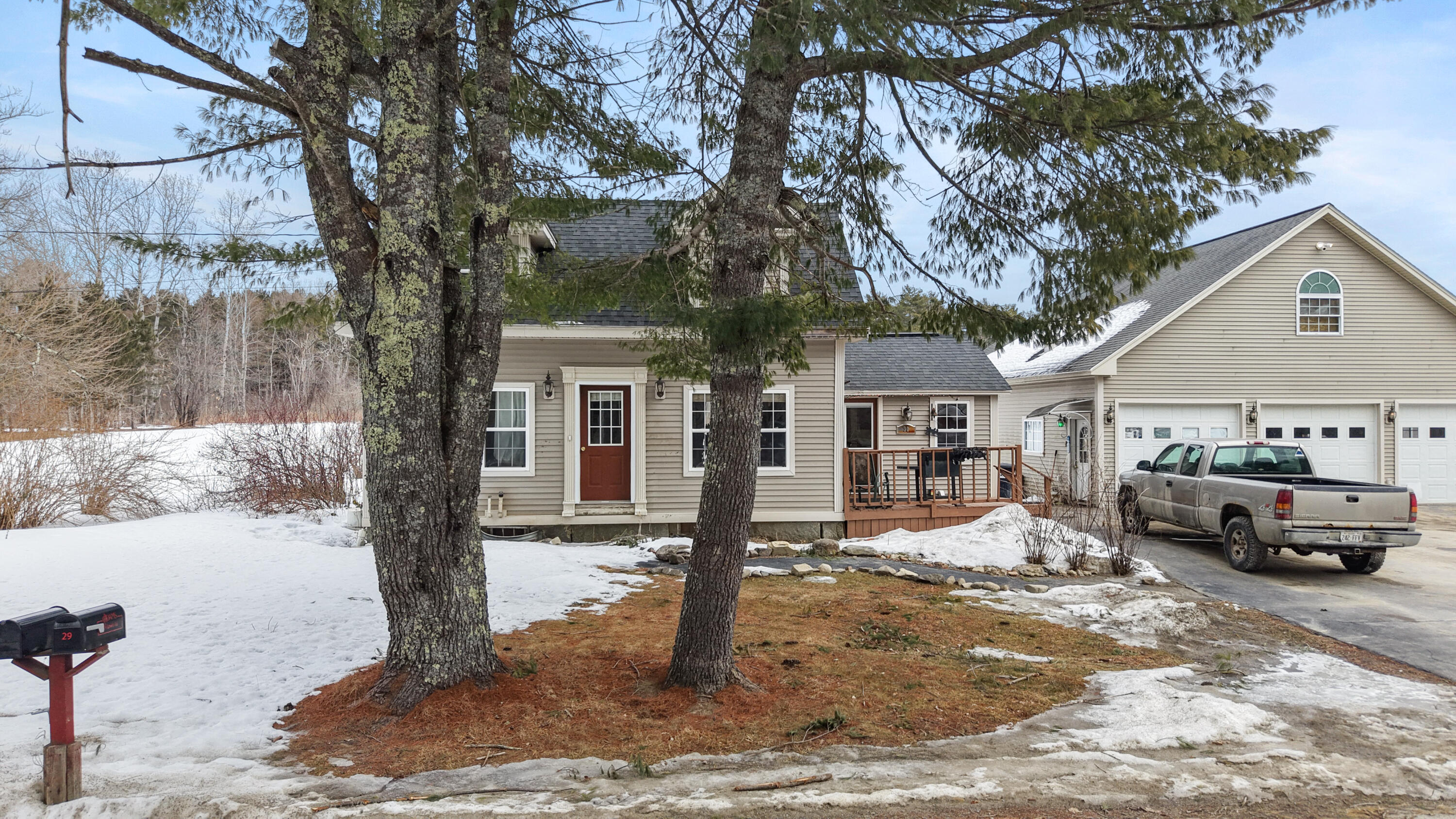 30 Lewis Road Hermon ME 04401