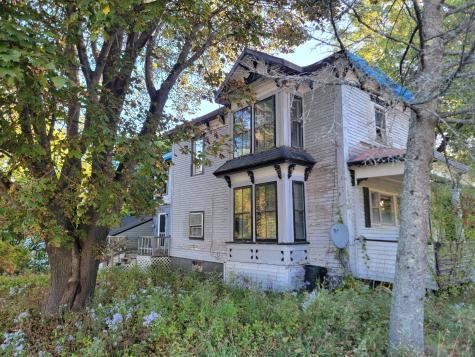 536 Main Street Calais ME 04619