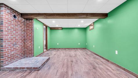 42 Windsor Avenue Augusta ME 04330