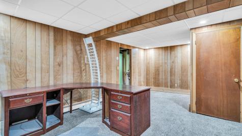 42 Windsor Avenue Augusta ME 04330