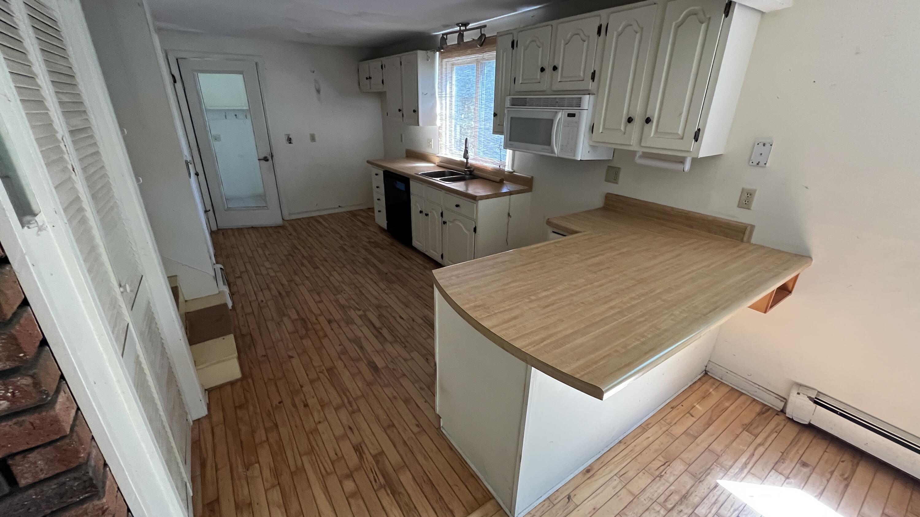 4 Lori Drive Brunswick ME 04011