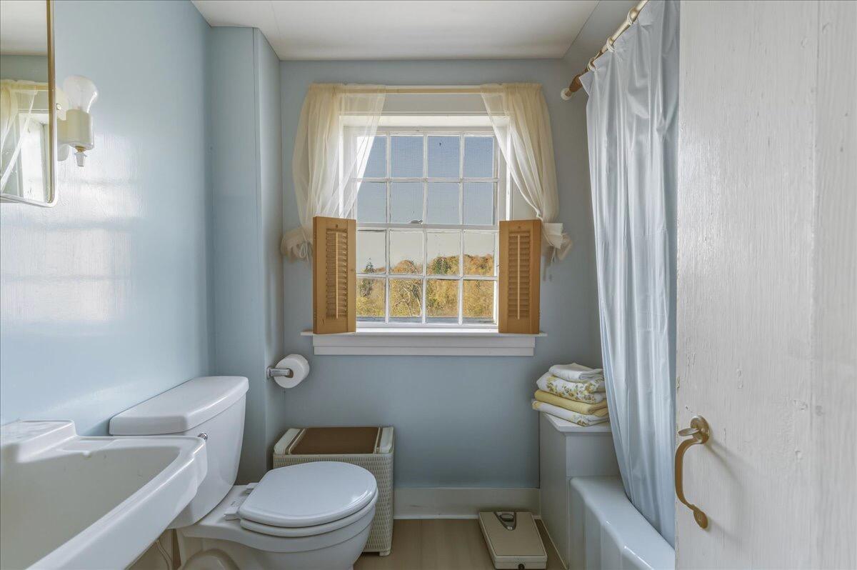 504 Reach Road Sedgwick ME 04673