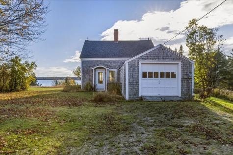 504 Reach Road Sedgwick ME 04673