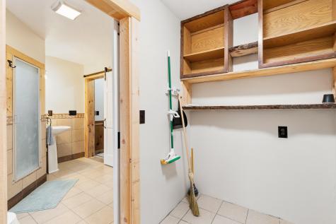 9 Jordan Way Hartford ME 04220