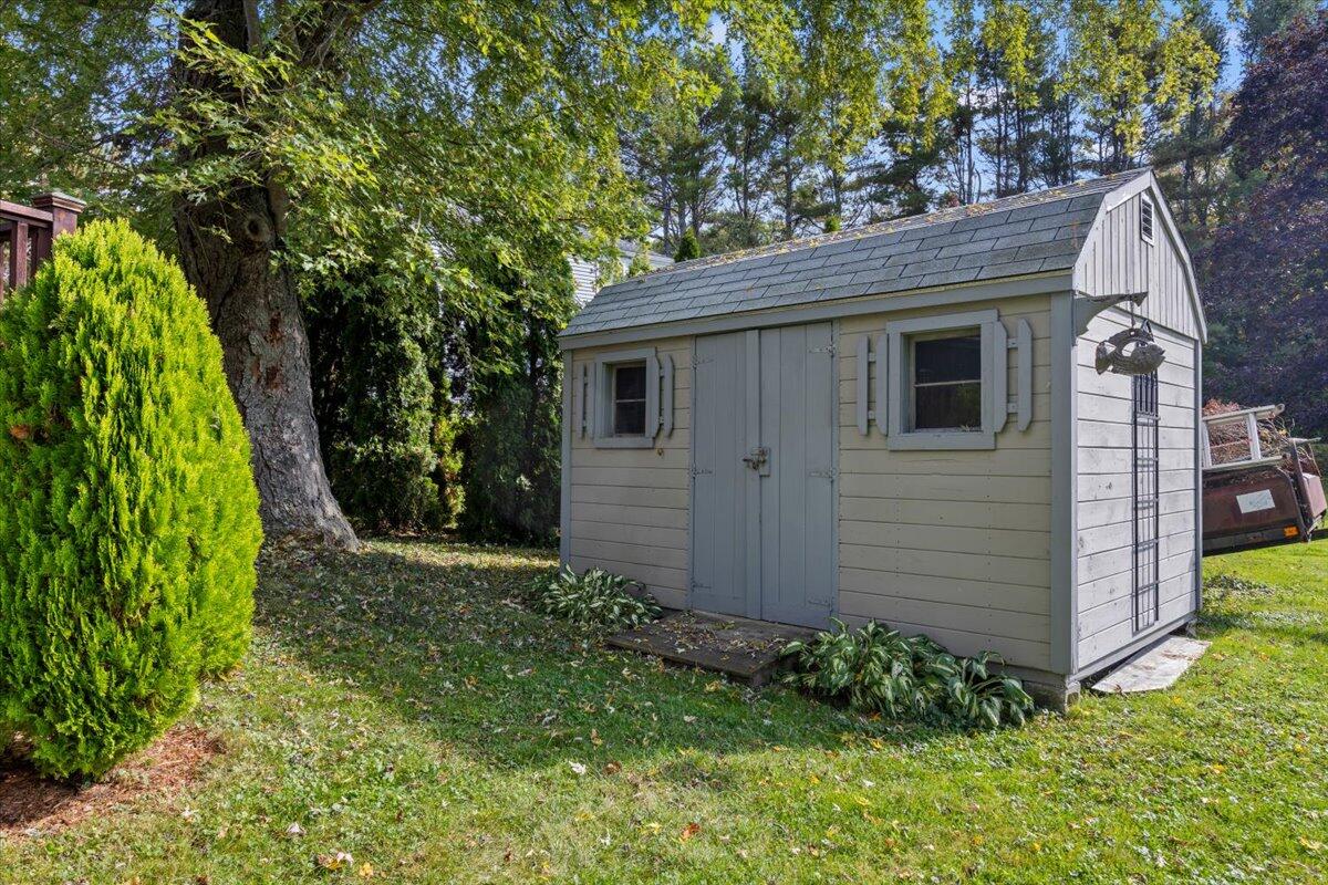 19 Olde Colony Lane Cape Elizabeth ME 04107