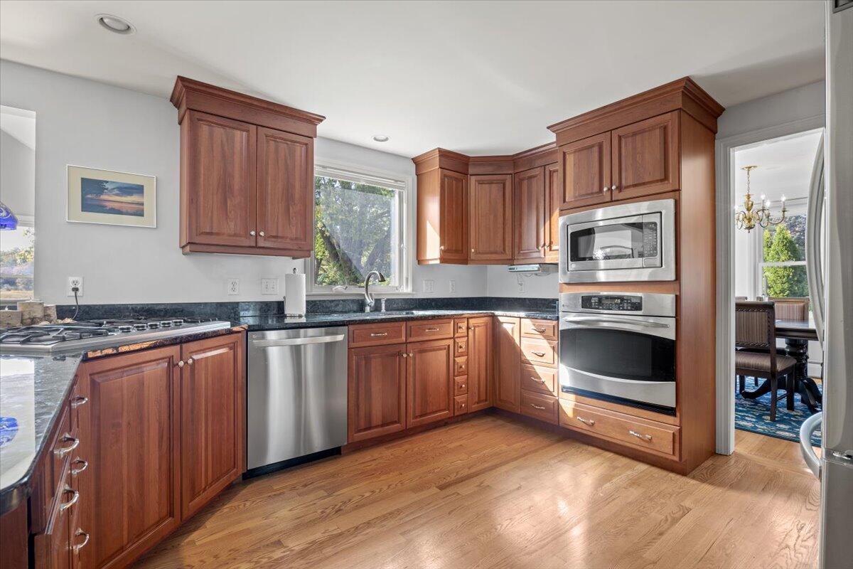 19 Olde Colony Lane Cape Elizabeth ME 04107