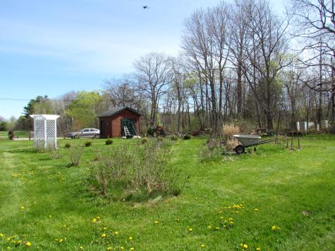 24 Brown Road Richmond ME 04357