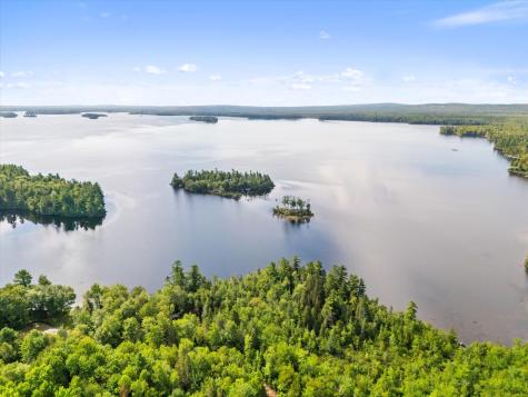 47 Chase Road Baileyville ME 04694