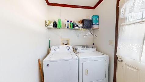 8 Sheldon Place Lewiston ME 04240