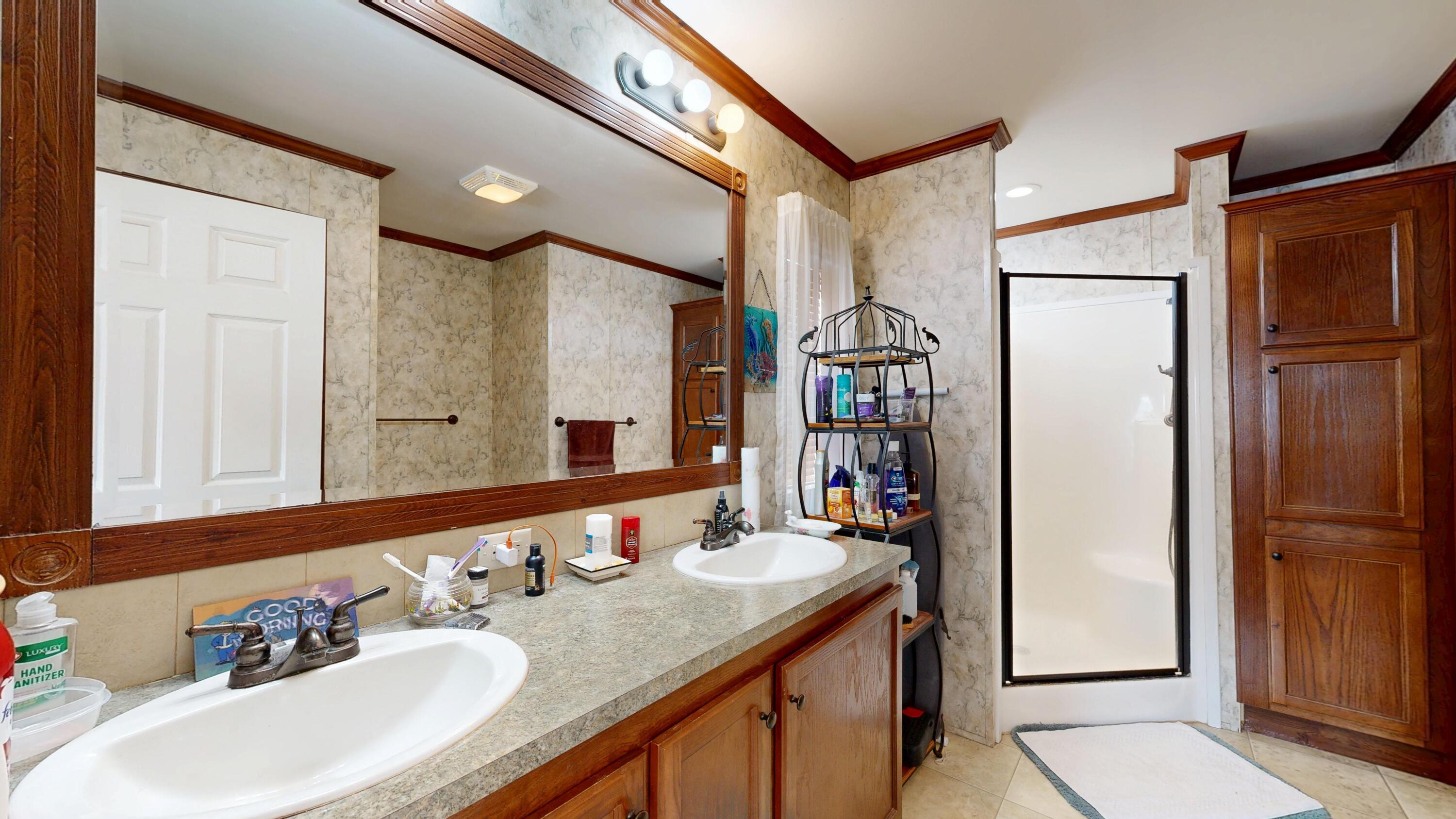 8 Sheldon Place Lewiston ME 04240