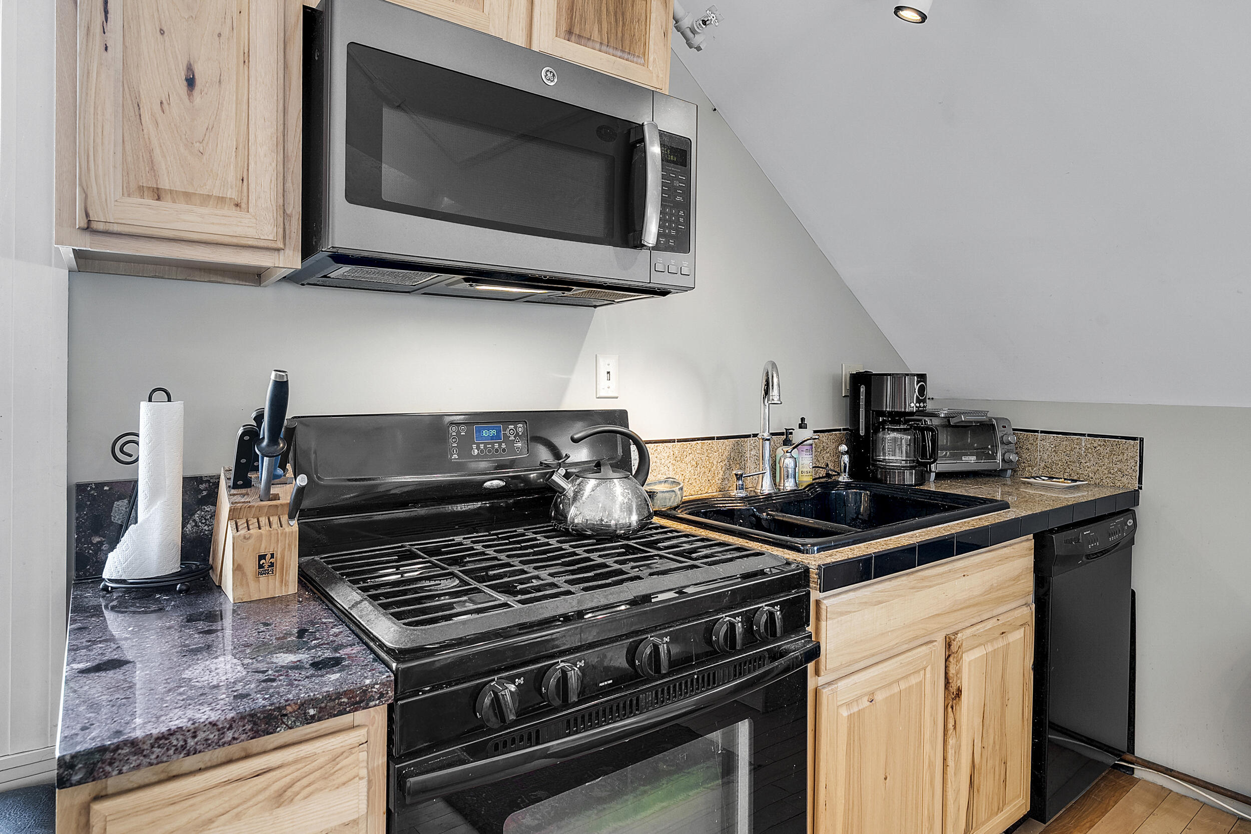 22 Broad Street Bethel ME 04217