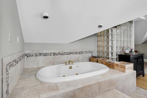 22 Broad Street Bethel ME 04217