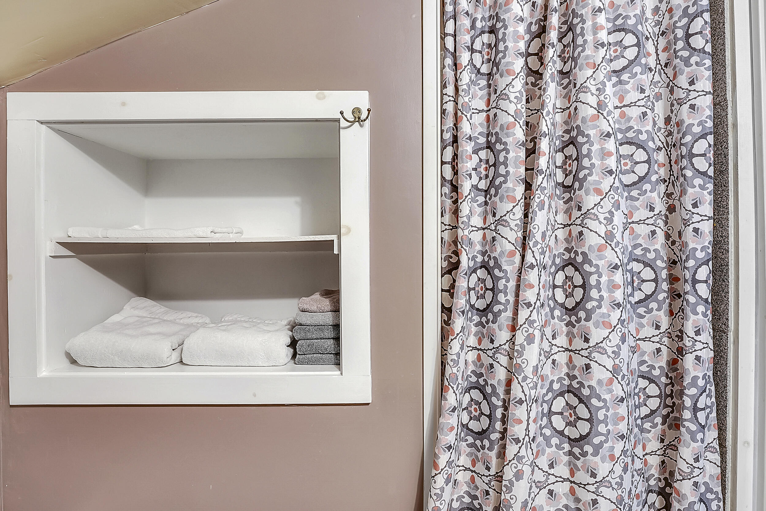 22 Broad Street Bethel ME 04217