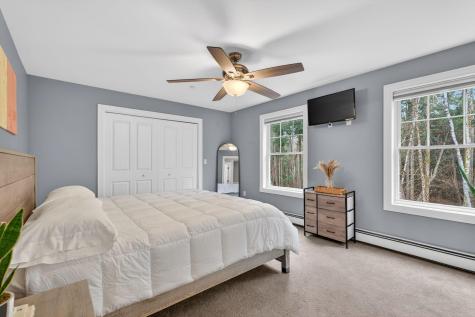 10 Newfield Road Freeport ME 04032