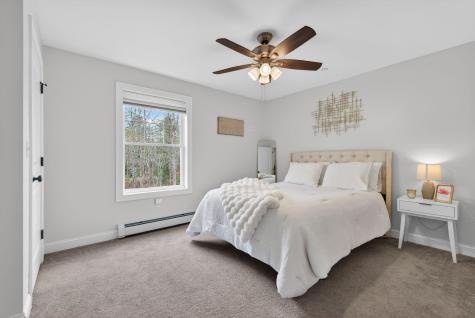 10 Newfield Road Freeport ME 04032