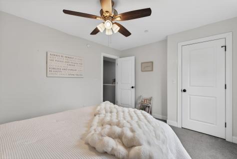 10 Newfield Road Freeport ME 04032