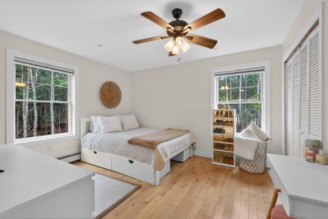 10 Newfield Road Freeport ME 04032