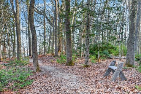 10 Newfield Road Freeport ME 04032
