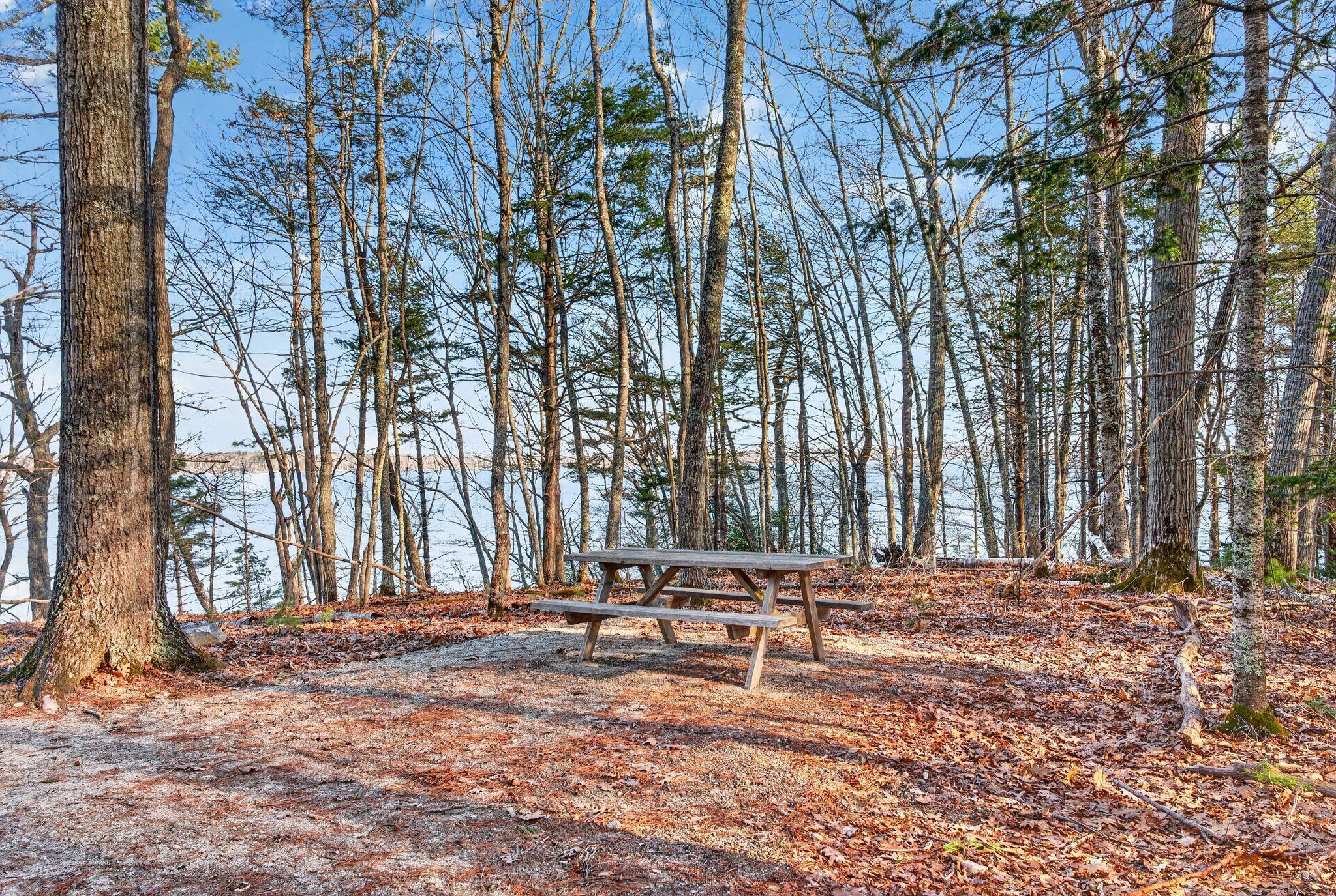 10 Newfield Road Freeport ME 04032