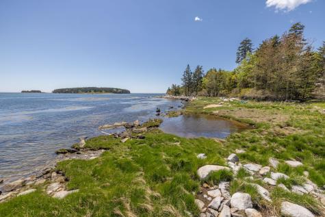299 Island Avenue Saint George ME 04859