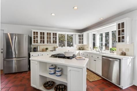 49 Underwood Road Falmouth ME 04105