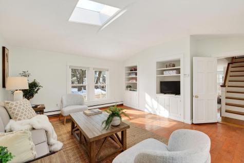 49 Underwood Road Falmouth ME 04105