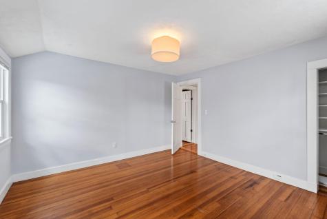 49 Underwood Road Falmouth ME 04105