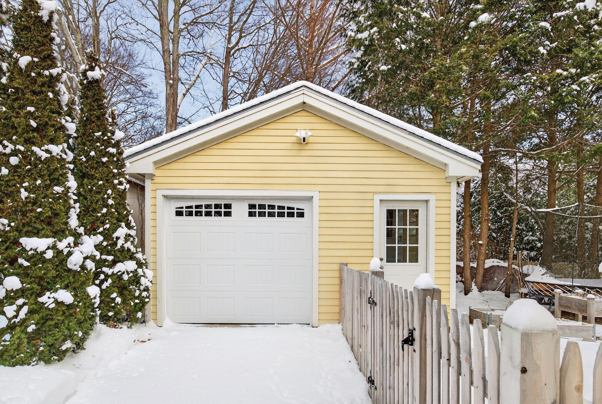 49 Underwood Road Falmouth ME 04105