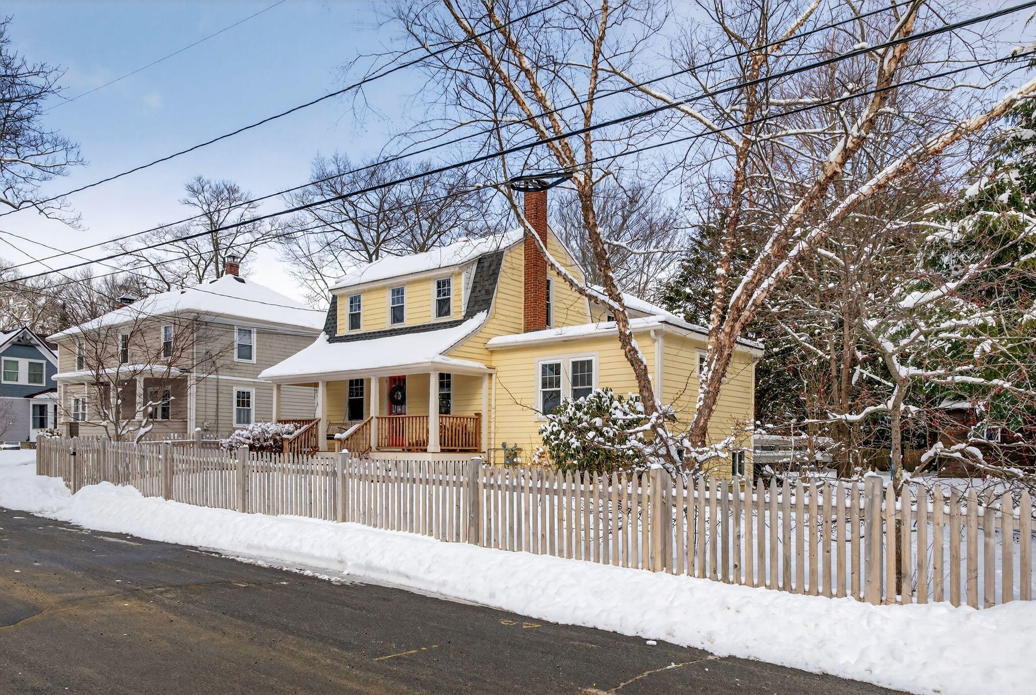 49 Underwood Road Falmouth ME 04105