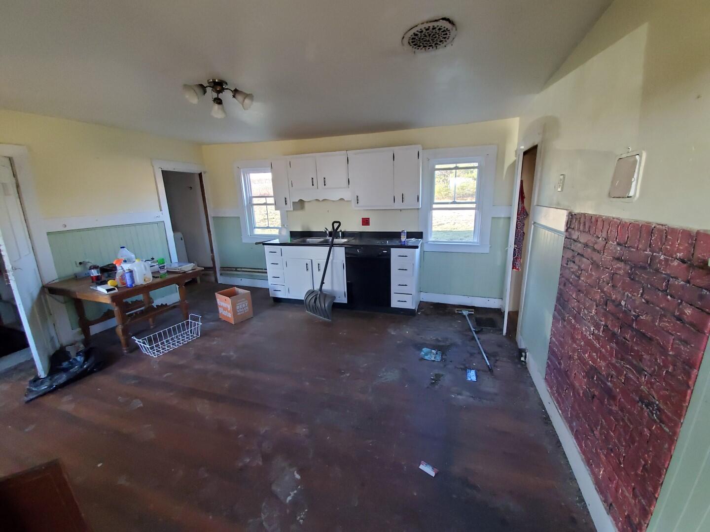 343 W Main Street Searsport ME 04974