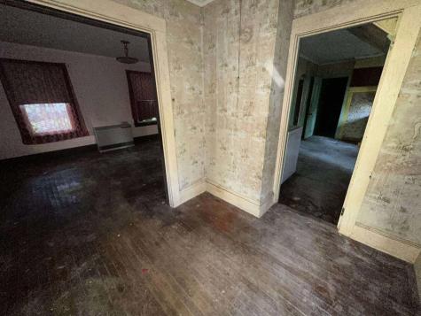 177 Riverside Drive Auburn ME 04210