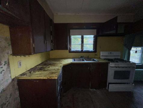 177 Riverside Drive Auburn ME 04210