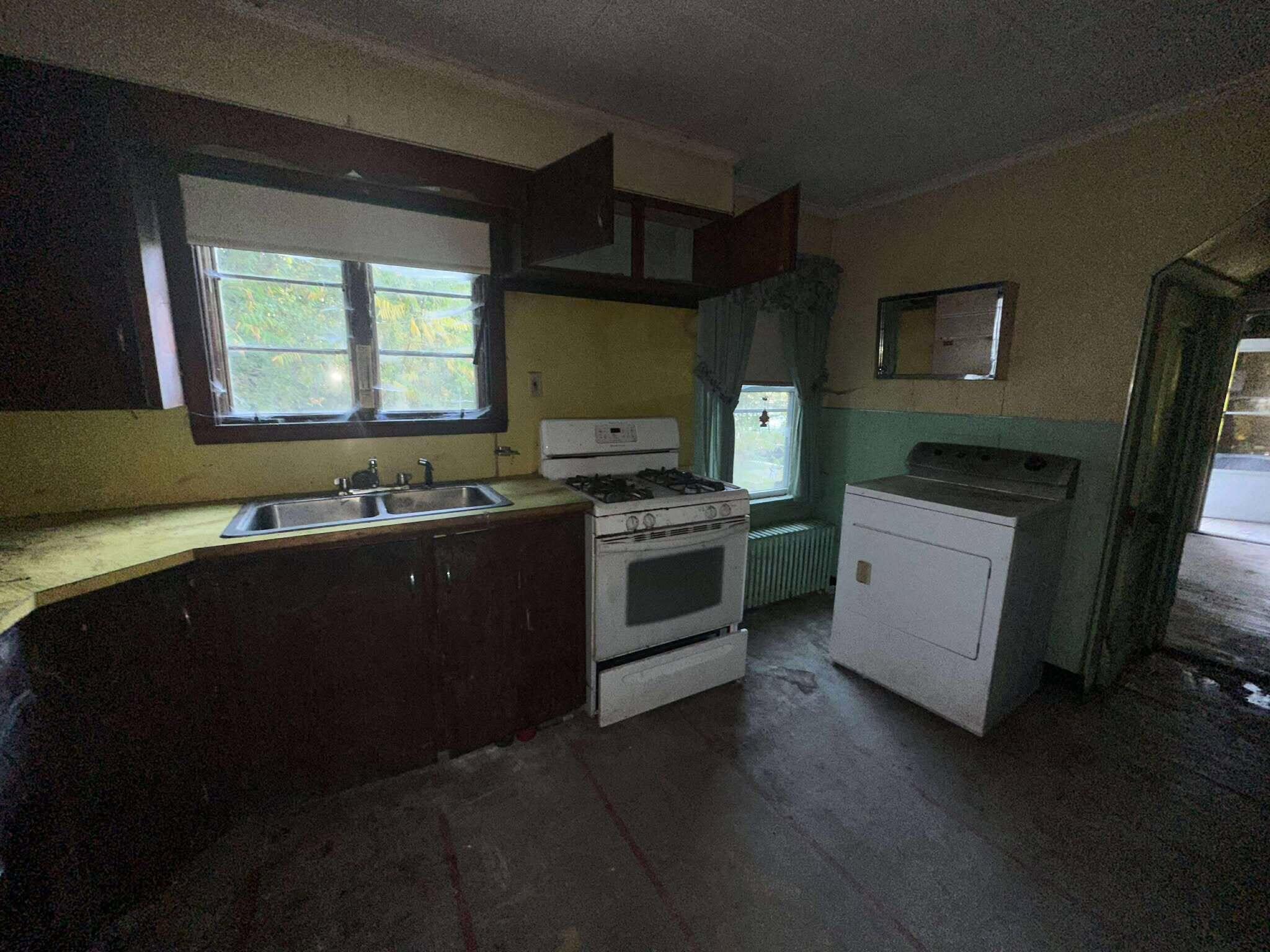 177 Riverside Drive Auburn ME 04210